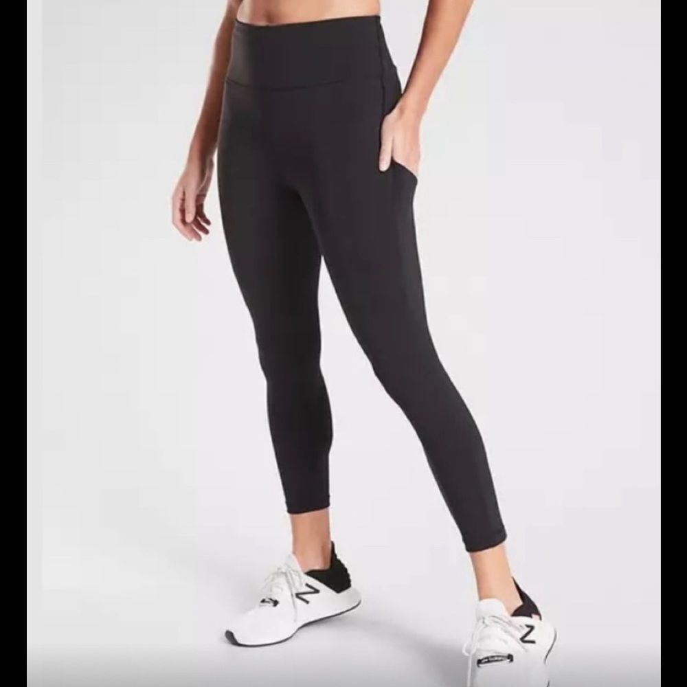 Athleta  Ultimate Stash  7/8 Tight Large Petite   Like new